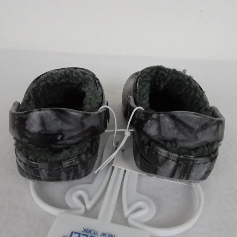 Capelli Camo Shoe Clog Muck Slip On Gray Lined Size 4 -5 Boys